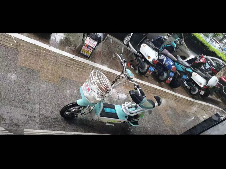 转出一辆二手电动车！代步工具超低价