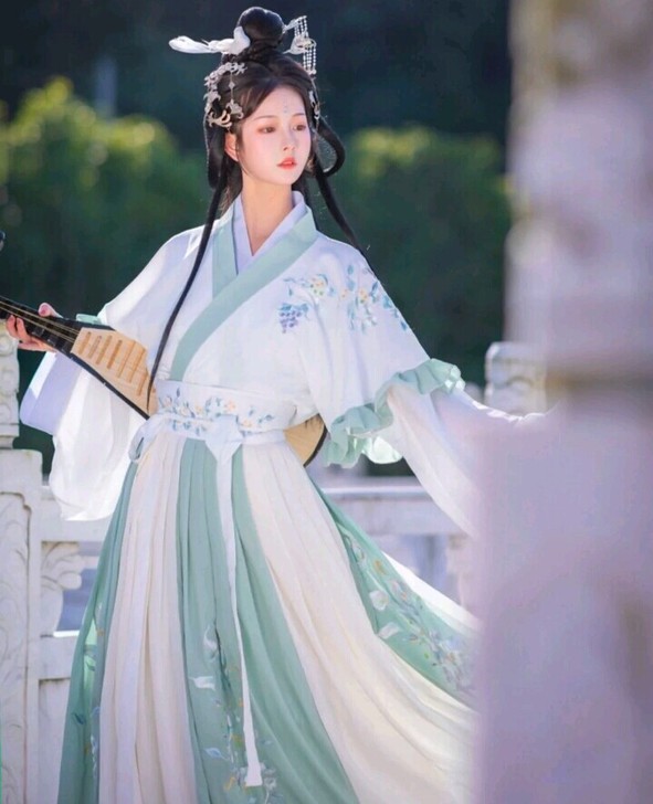 汉氧.琼华,正品,晋制破裙(8破,相当于4...