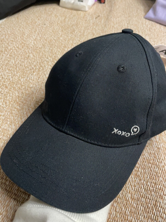 闲置帽子，9成新。购于热风。售出不退不换。