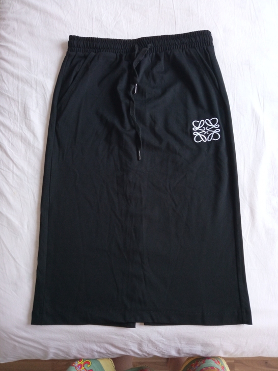 罗意威后开叉包臀裙