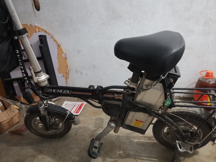 闲置锂电折叠电动车，大电池，没怎么骑，电池...
