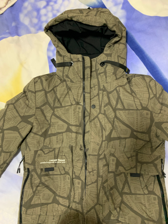 全新连帽羽绒服