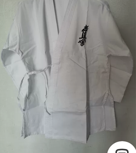 断码处理日本极真舍初学者空手道道服,平纹布...