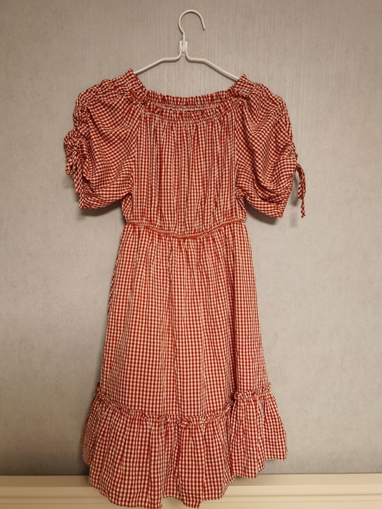 我很喜欢的一条裙子，很洋气哦~良心价出售~