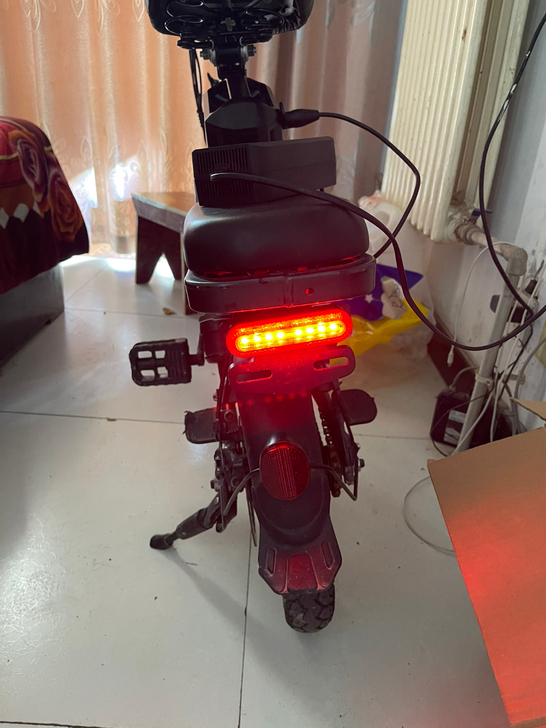 今年5月份购买的折叠电动车代驾首选，现在用...