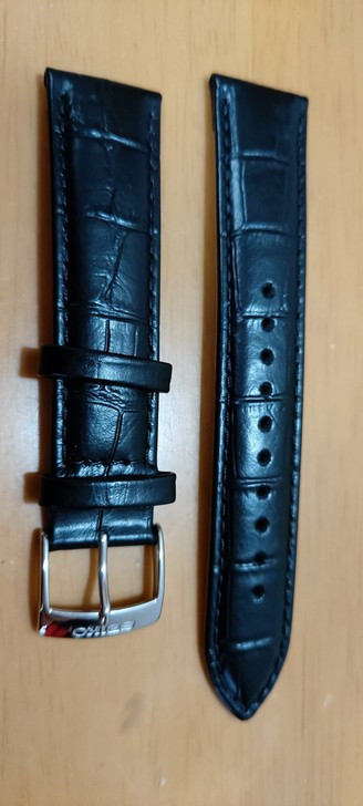 全新精工原装皮表带宽度20mm，保真，如假...