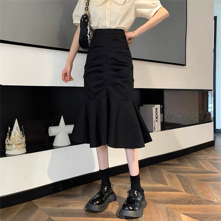 淘宝买的黑色鱼尾裙,一次未穿,不合适,卖掉。