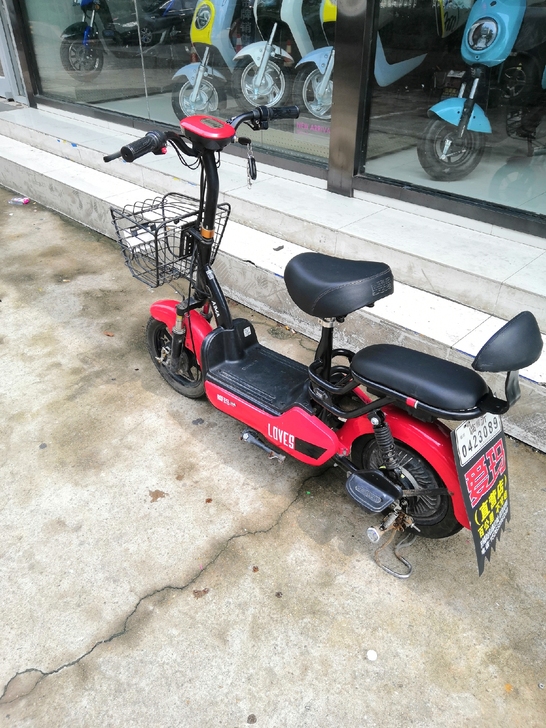 急售，二手爱玛电动车，顾客换新车了，旧车成...