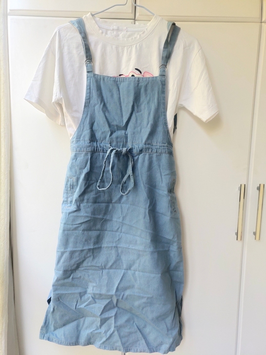 5g  背带牛仔裙   全新 m