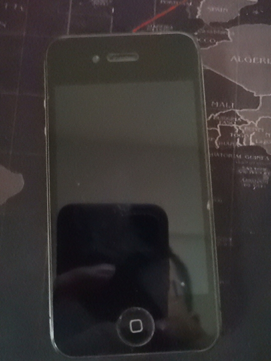 美版iPhone4s和魅族，2个手机都能开...