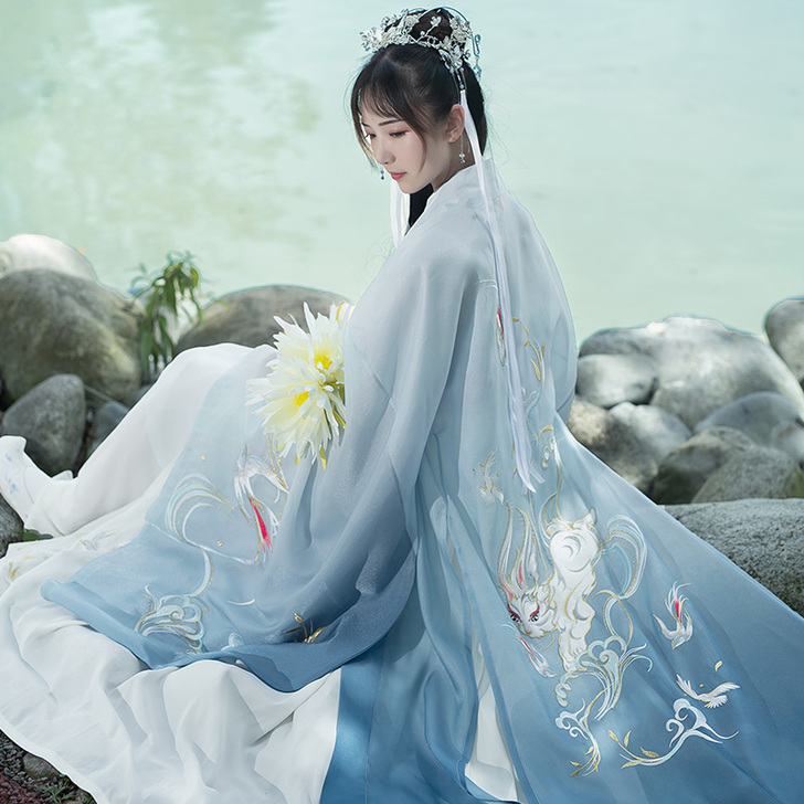 如梦霓裳 卯兔 汉服