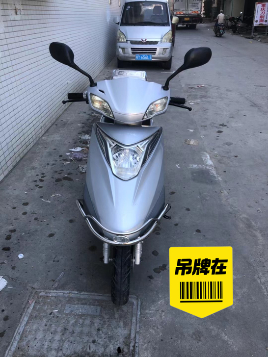 电动大公主再到一台[坏笑]准新车况，成色九...