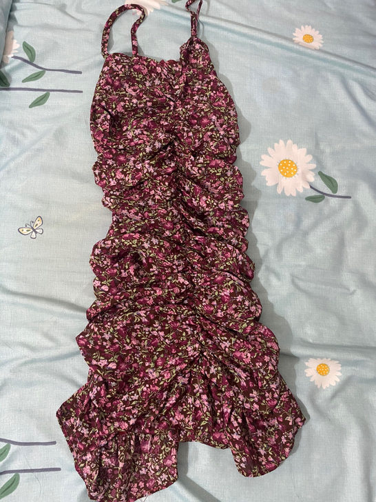 碎花连衣裙雪纺修身。xs码。基本全新