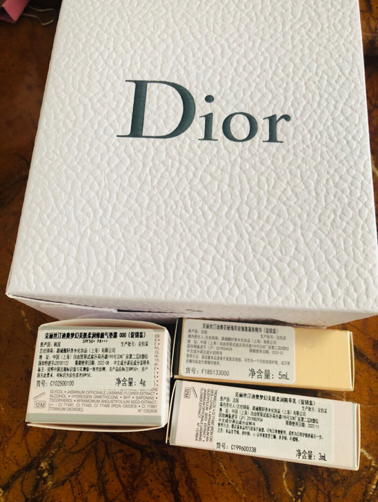 迪奥礼赠:dior花秘瑰萃玫瑰微凝珠精华5...