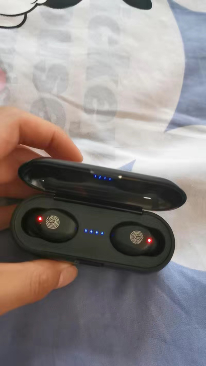 优品店不做了 一批蓝牙耳机便宜出了