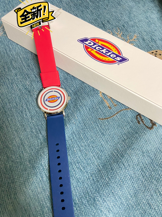全新未拆封Dickies手表带包装