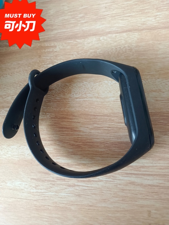现有一小米手环出售!!!还有一宇航员的手环带