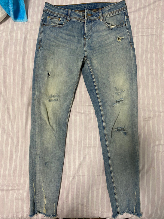 ZARA Z1975款破洞牛仔裤浅色，新旧...