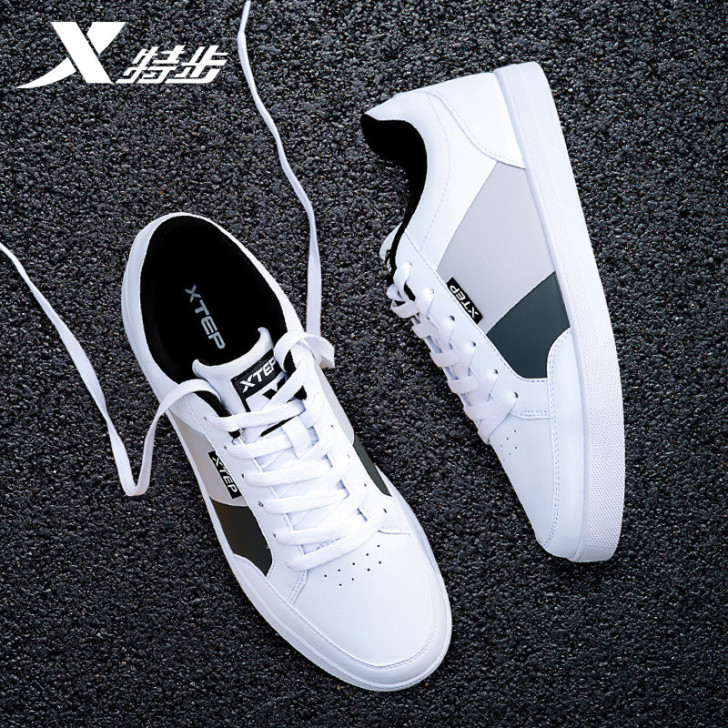 特步男鞋板鞋男秋季新款休闲鞋子小白鞋皮面防...