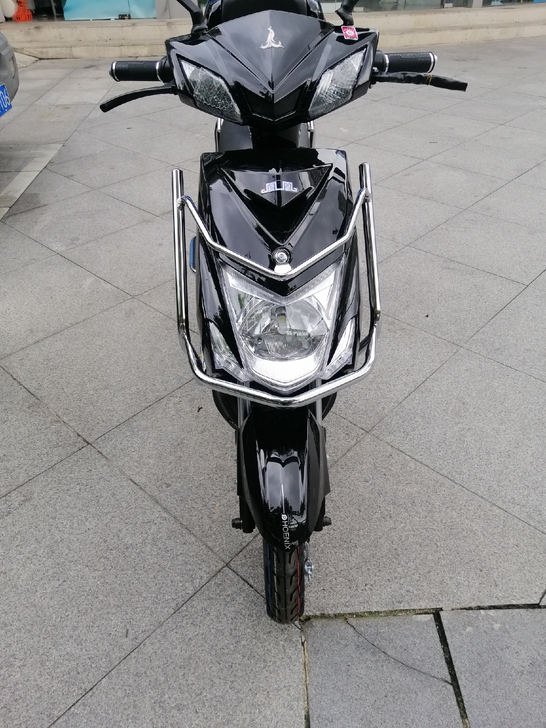 转让自用带牌全新60v凤凰电动车！车子实图...