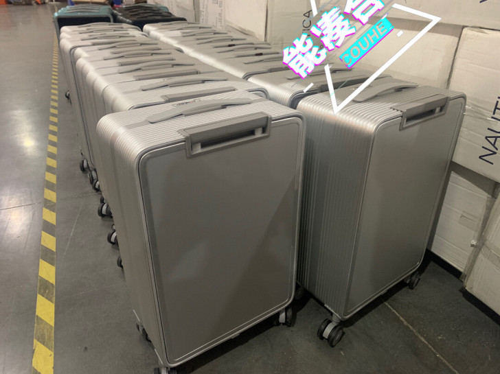 微微有些瑕疵 途加tuplus同款前开盖侧...