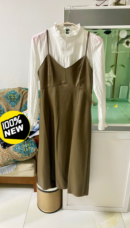 pu背带裙，全新的，买的时候高估自己了，1...