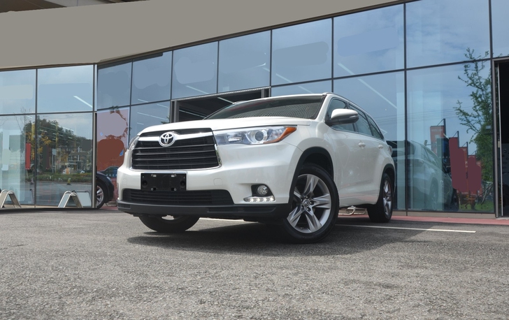 丰田汉兰达2.0T四驱豪华七座