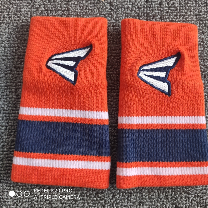 全新 外贸尾单正品护腕！跑步  健身   ...