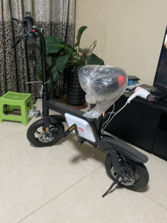 柯奈斯电动车，TDW01Z，单位抽奖中的，...