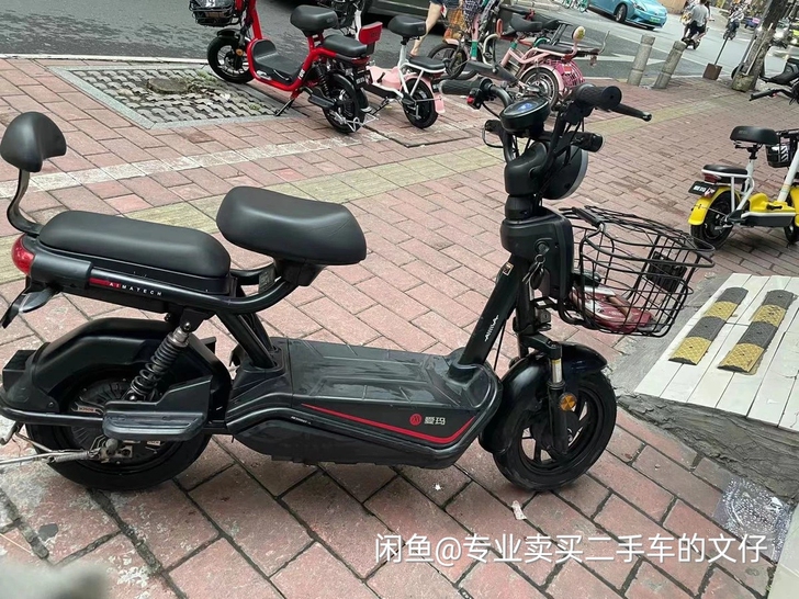 爱玛电车，三个挡，一键起动，左右转向灯，两...