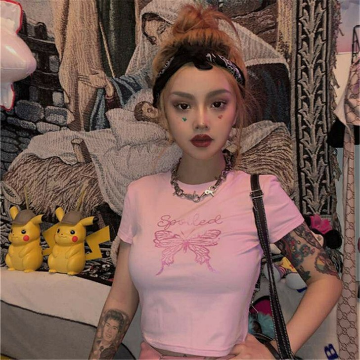 KLIOU 欧美新款蝴蝶字母亮粉印花短款露...