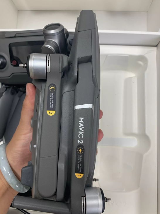 x3号大疆御2变焦标配，整体成色好，激活时...