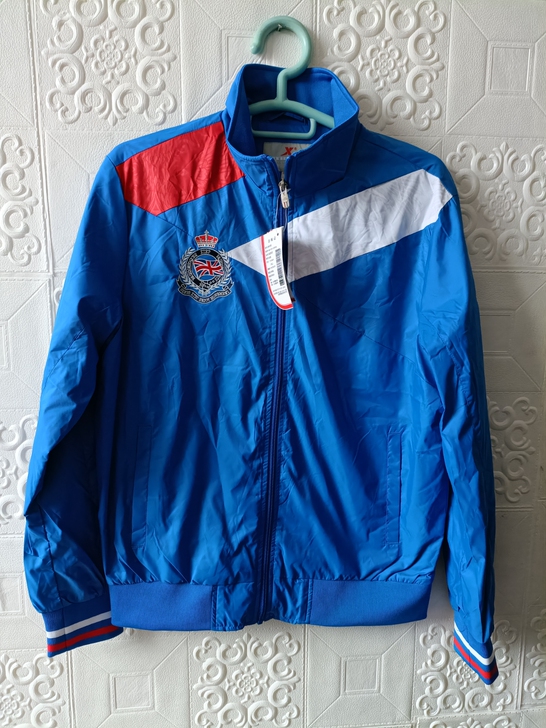 全新特步男士外套175，不议价包邮