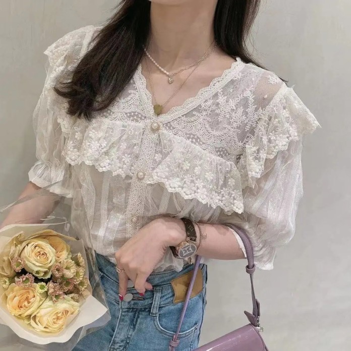 韩国东大门  V领重工网纱拼接甜美短袖衬衫...