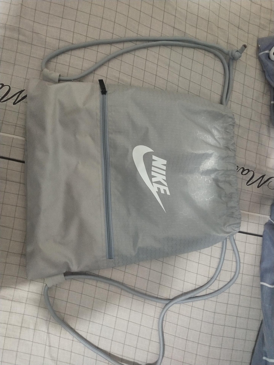 束口袋抽绳双肩背篮球包