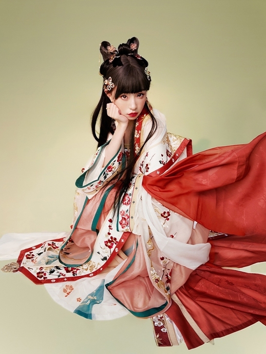 【代拍】十三余小豆蔻儿-花萼暗香