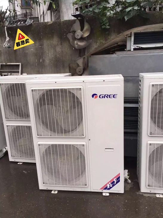 新店歇业转让一批九成新格力二手中央商用空调...