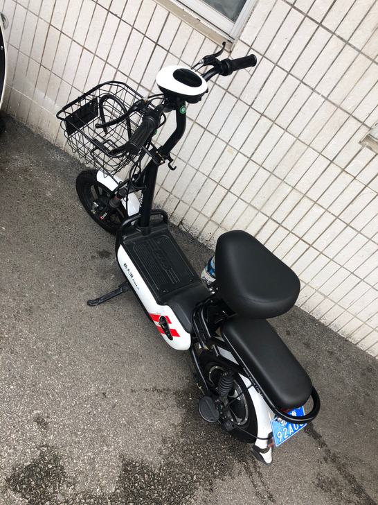 新大洲电动车 证件齐全