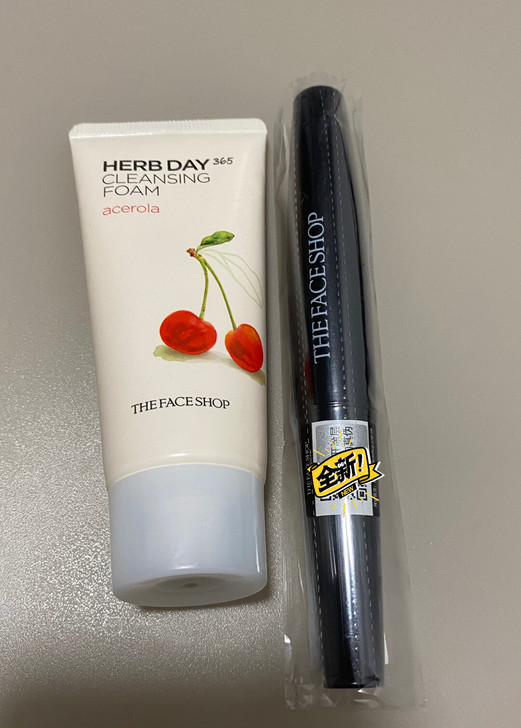 菲诗小铺草本樱桃泡沫洁面膏30g，睫毛膏7...