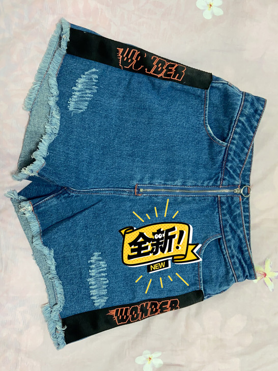 太平鸟女装夏装新款毛边牛仔短裤