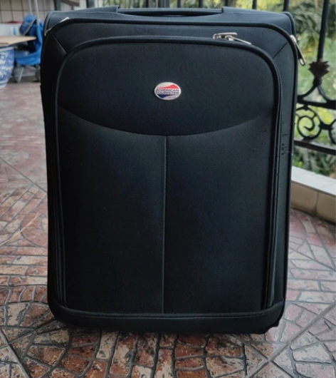 美旅 拉杆箱 经久耐用 买来后很少用,家里...