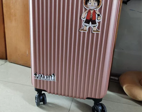 质量非常好的行李箱，特价处理了！！！ 全新...