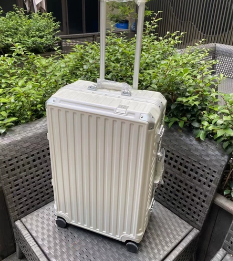 漫游铝框行李箱24寸超静音万向轮旅行箱28...