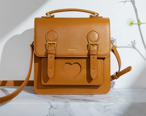 99新不莱玫玛丽小姐邮差包学院风斜挎包女夏...