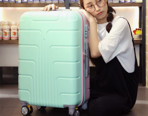 北爱 旅行箱 感兴趣的话点“我想要”和我私...