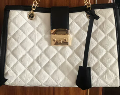 女包 容量大 手提没背过几次 不嫌弃的来 ...