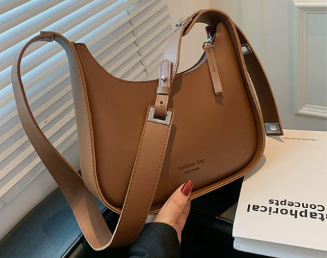 今年流行包包女2021新款潮夏季百搭复古小...