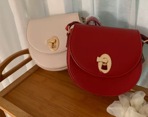 missqiuqiu秋家自制 气质小姐姐复...