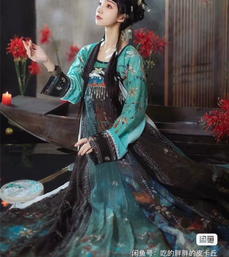 桔屿诃子裙【曼珠沙华】 租金：30r/天，...