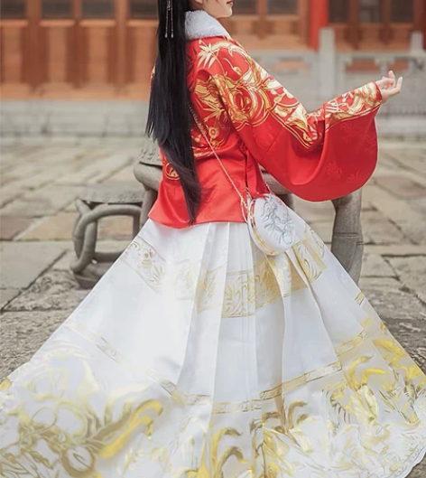 如梦霓裳原创明制汉服女袄裙交领织金短袄九尾...